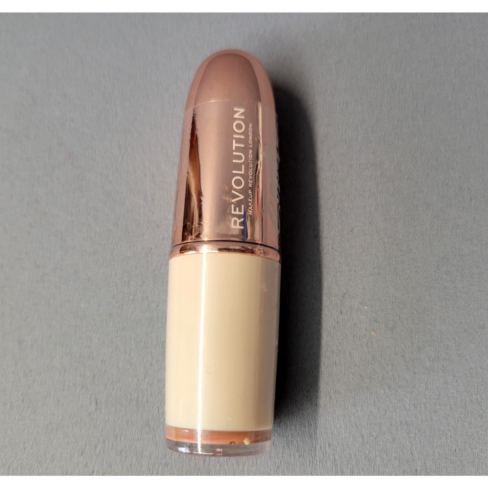 Makeup Revolution Soph x Revolution Lipstick Syrup Shade Nude Bullet New London